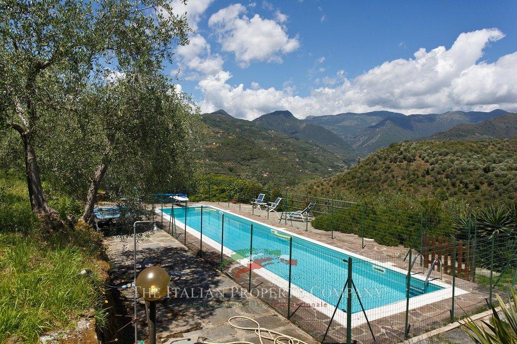 4 bedroom house for sale in Dolceacqua, 18035, Italy