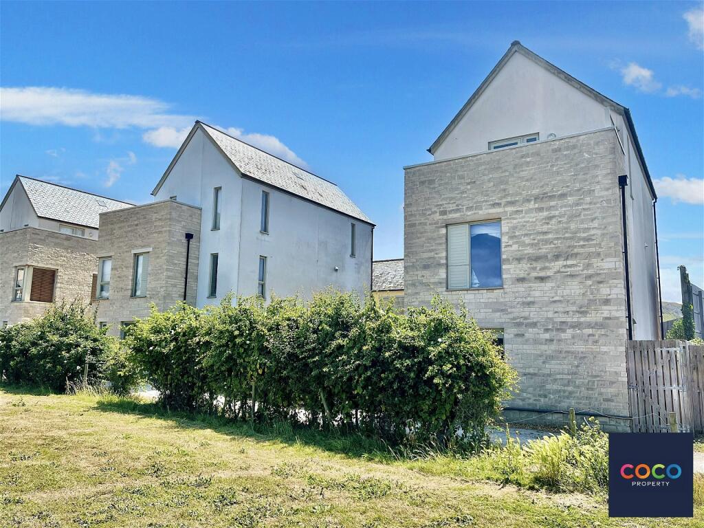 4 bedroom detached house for sale in Officers Field, Portland, DT5 1FH, DT5