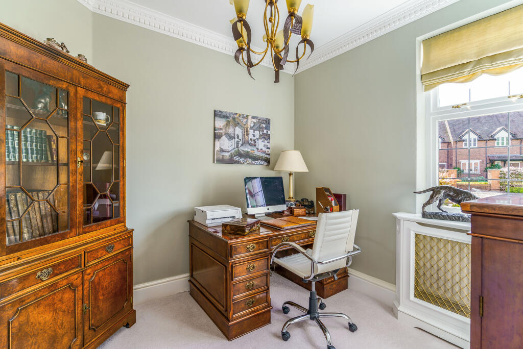 Additional property image - Oldborough Drive, Warwick, CV35