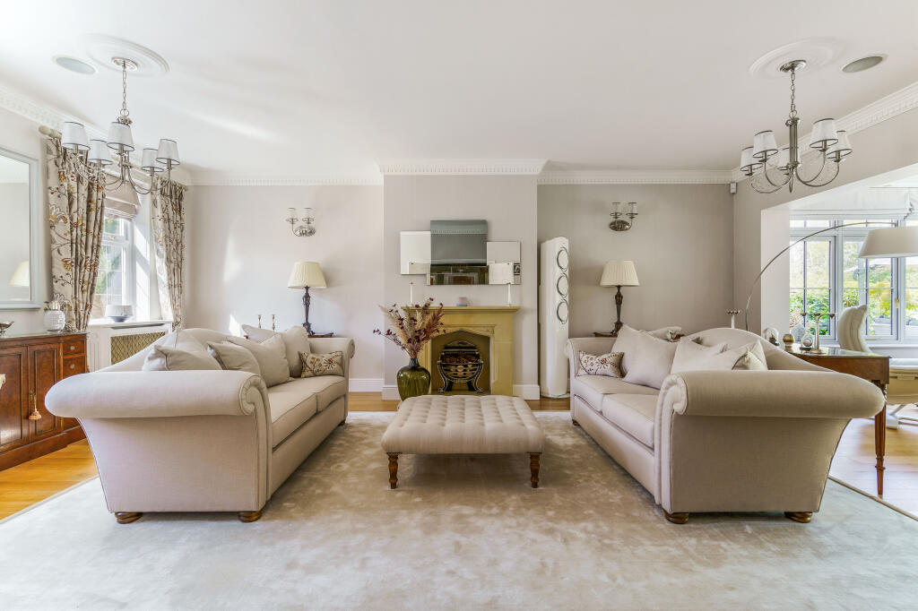 Additional property image - Oldborough Drive, Warwick, CV35