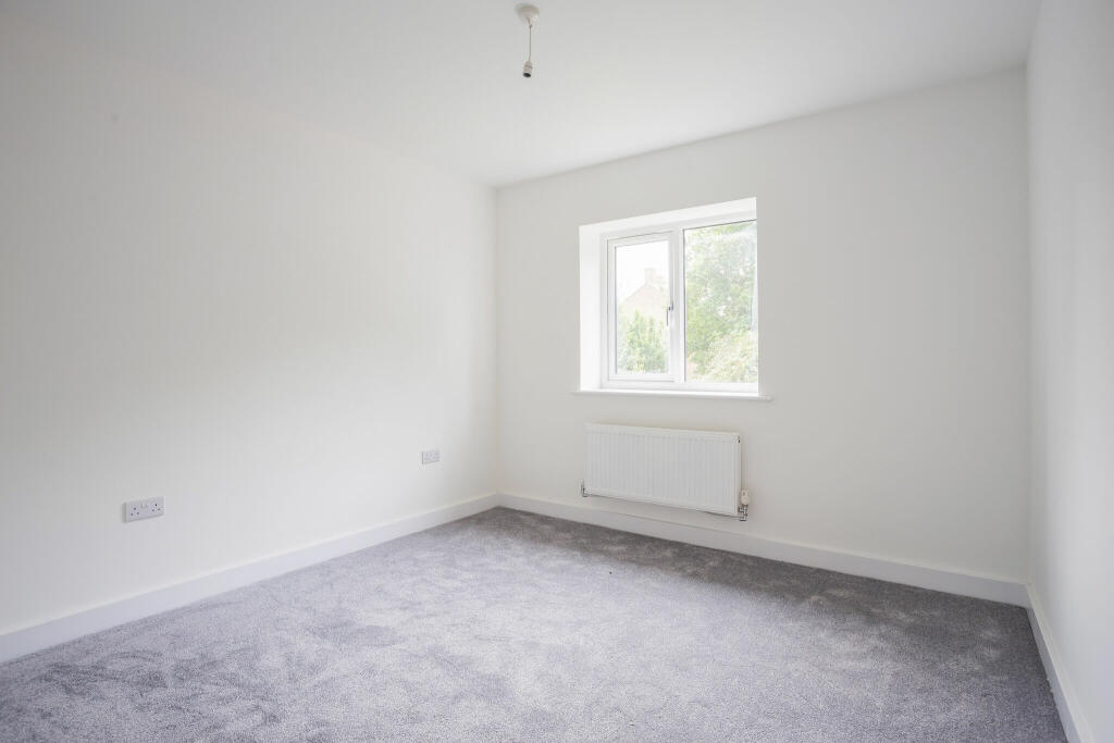 Additional property image - Headland Rise, Stratford-Upon-Avon, CV37