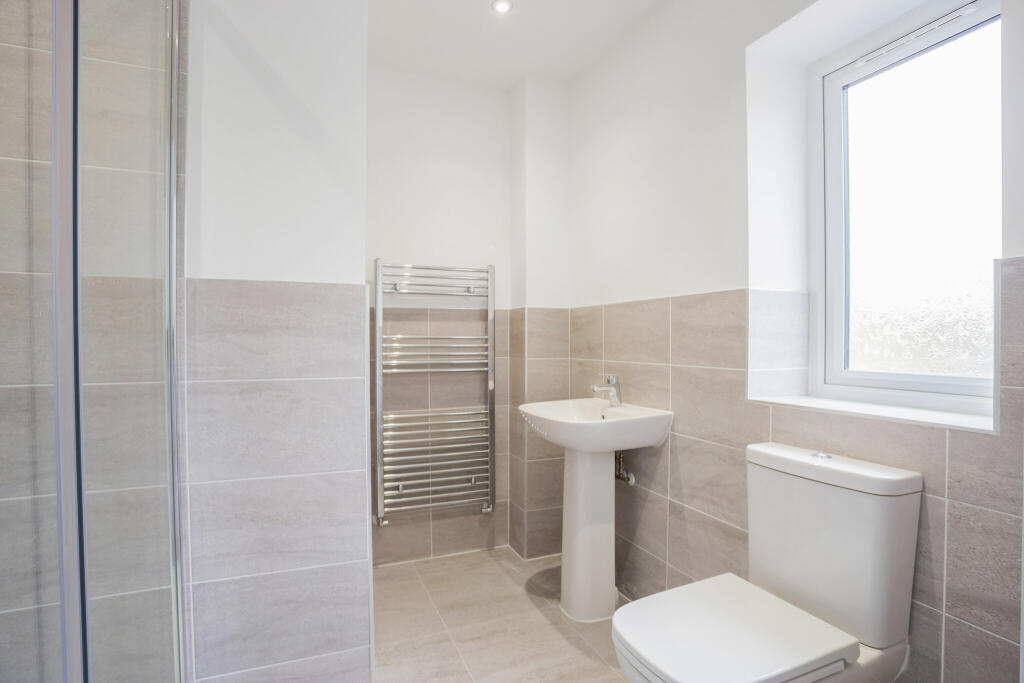 Additional property image - Headland Rise, Stratford-Upon-Avon, CV37