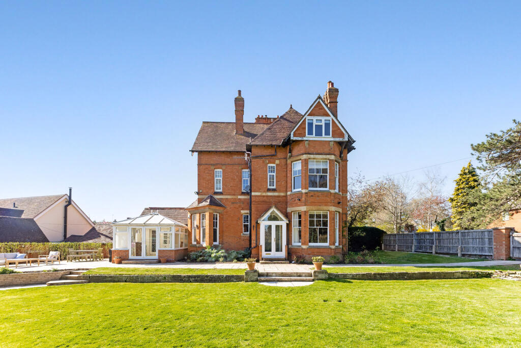 Main image of property: Rowley Crescent, Stratford-Upon-Avon, CV37