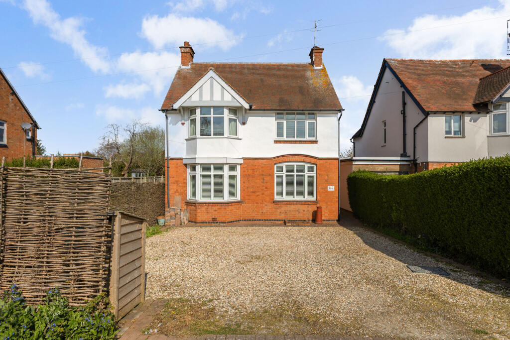 Main image of property: Evesham Road, Stratford-Upon-Avon, CV37