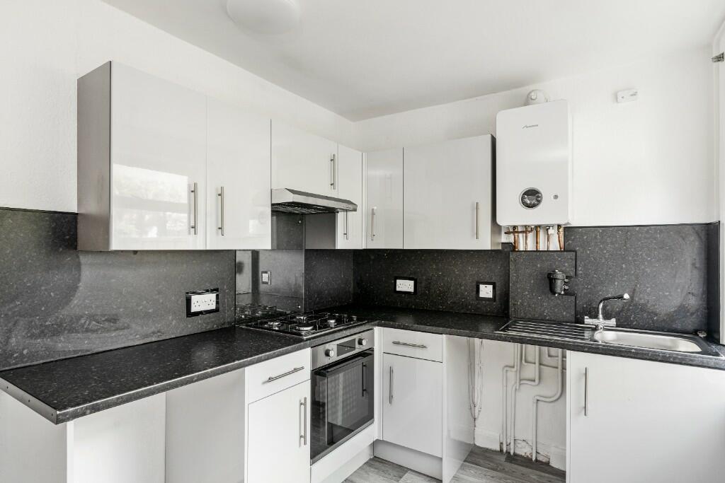 Main image of property: St. Leonards Avenue, Hove, East Sussex, BN3