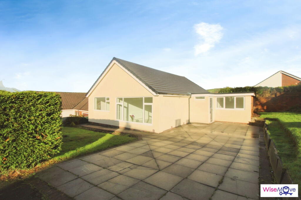 Additional property image - Hough Fold Way, Bolton, BL2 3PY