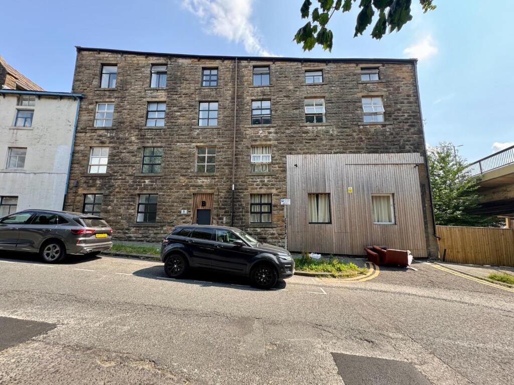 Main image of property: Canalside Lofts, Burnley