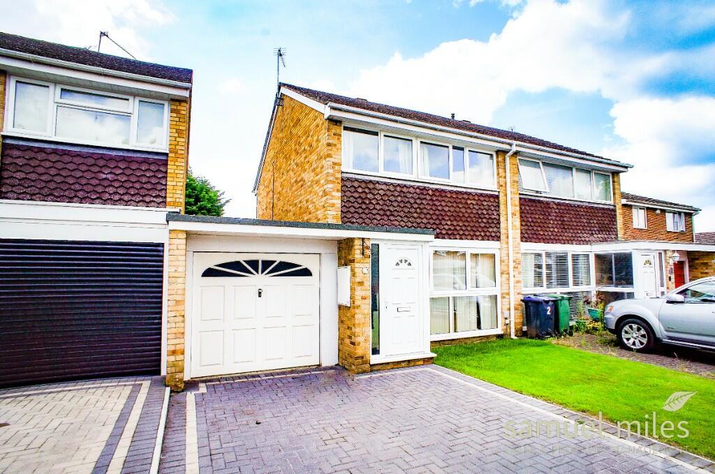 Main image of property: Aspen Close, SN4