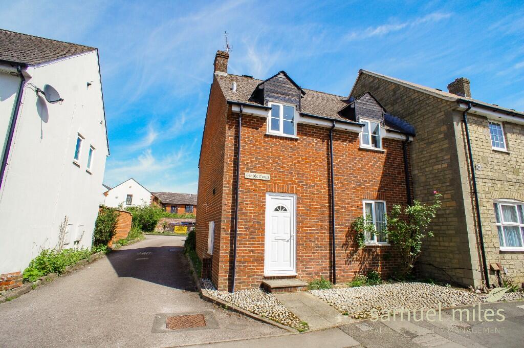Main image of property: 2 Stable Court, Wood Street, Royal Wootton Bassett, SN4 7BB