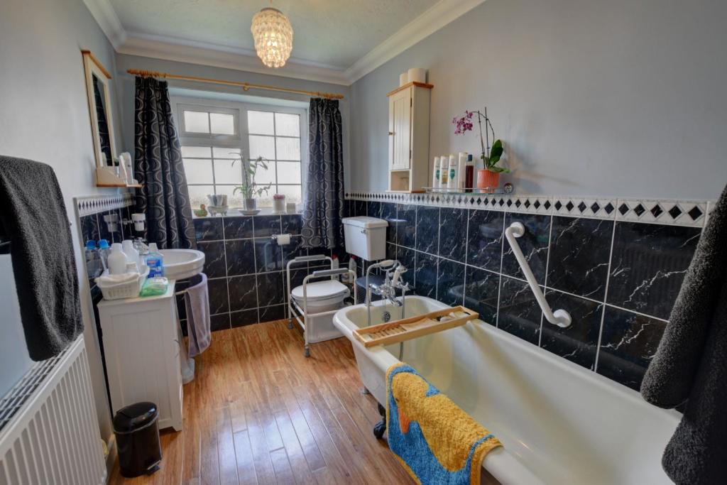 4 bedroom detached house for sale in Pendle Fields, Fence, Burnley, BB12