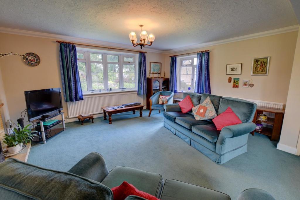 4 bedroom detached house for sale in Pendle Fields, Fence, Burnley, BB12