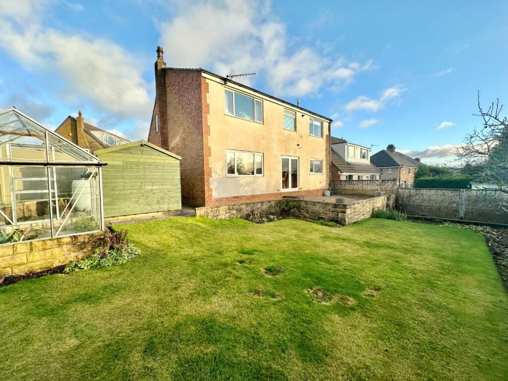 4 bedroom detached house for sale in Whittycroft Drive, Barrowford