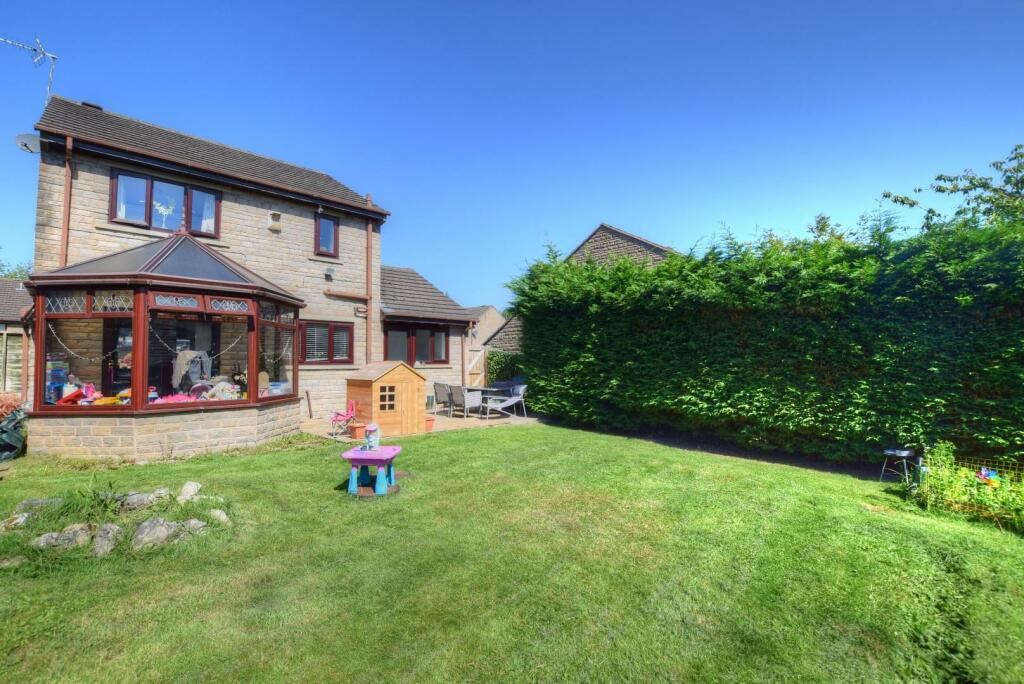 Additional property image - Chevassut Close, Barrowford
