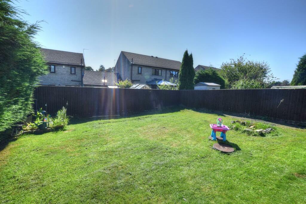 Additional property image - Chevassut Close, Barrowford