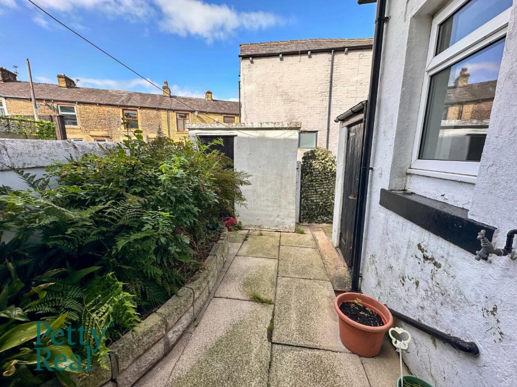 Additional property image - Gisburn Road, Barrowford