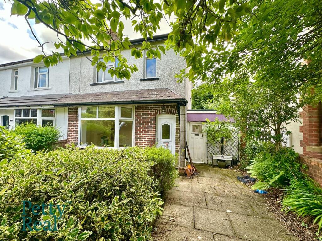 3 bedroom semi-detached house