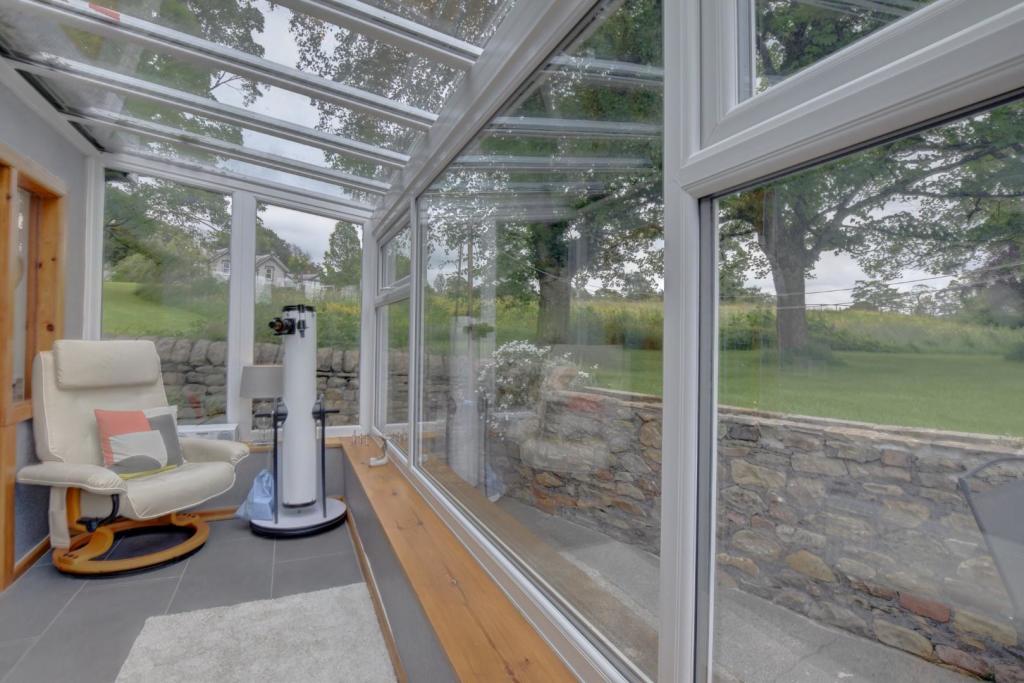 2 bedroom cottage for sale in Gisburn Road, Barrowford, BB9