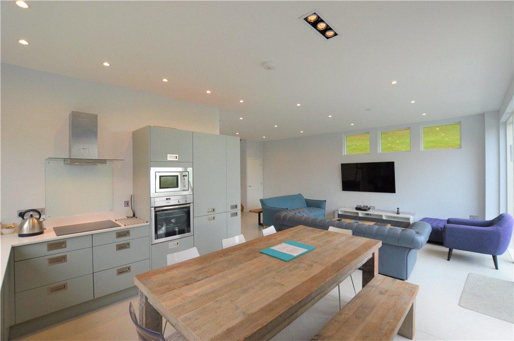 the bay handbolsas on sale