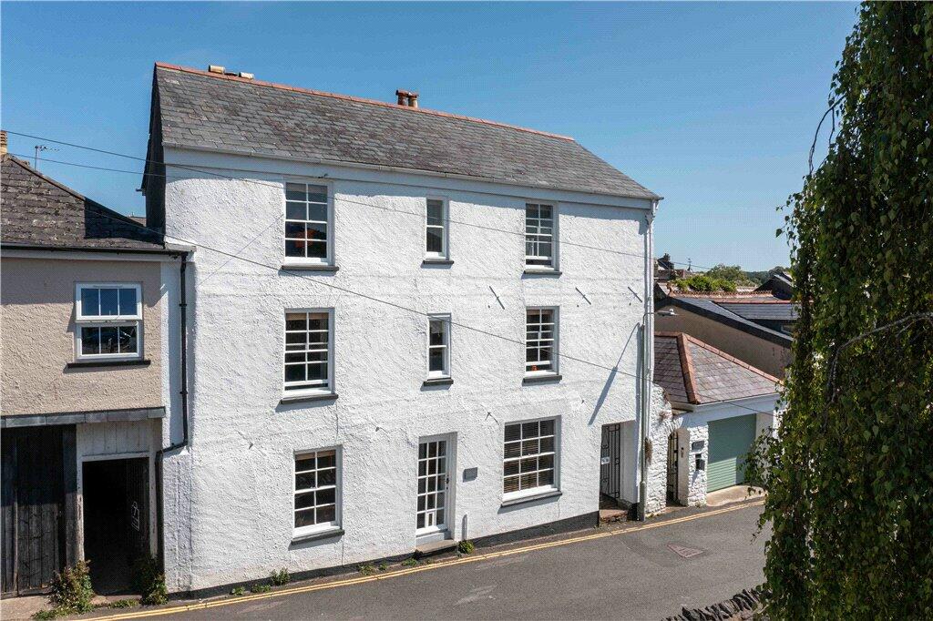 Main image of property: South Street, Totnes, Devon