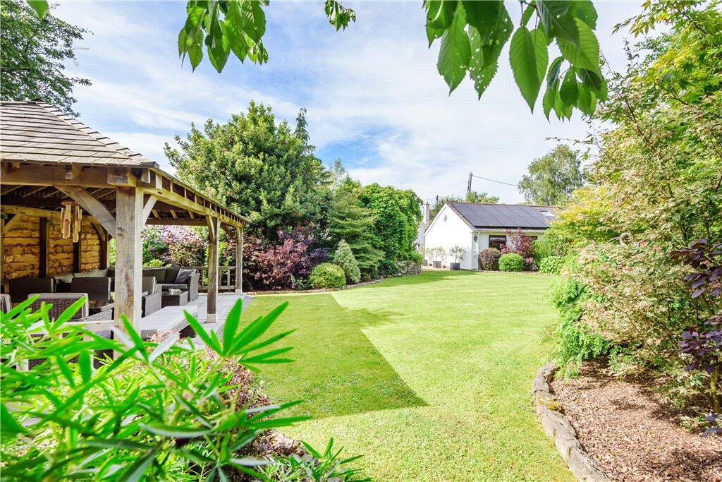 Main image of property: Broadhempston, Devon