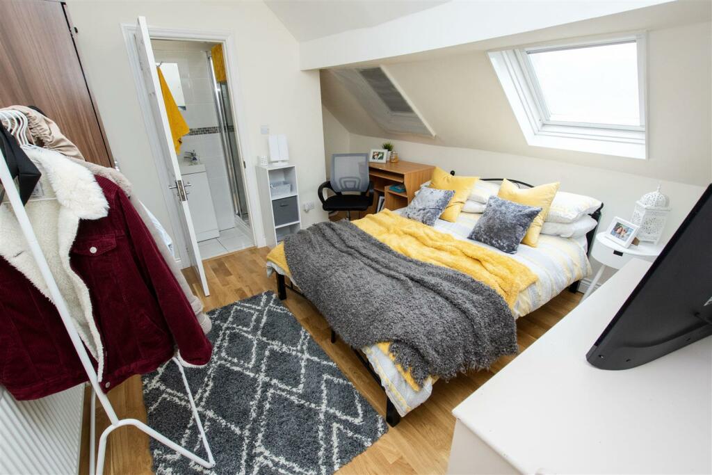 Additional property image - Harborne Park Road, Birmingham