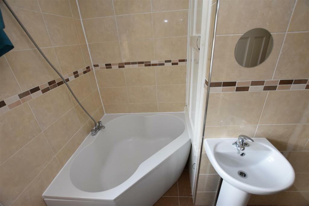 Additional property image - Poole Crescent, Birmingham