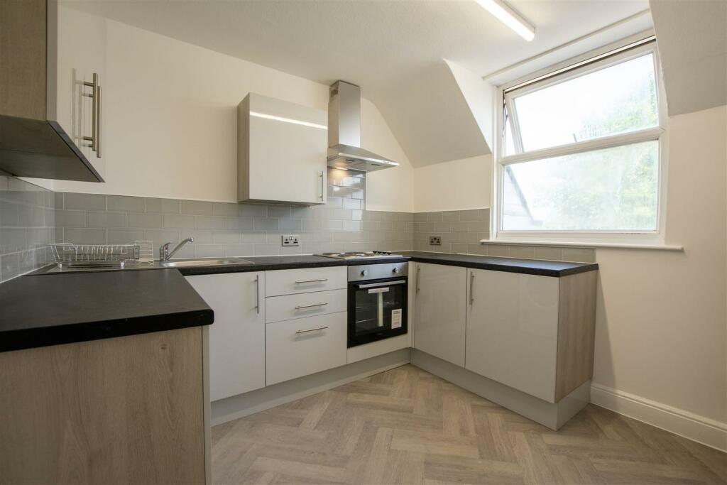 Additional property image - Oak Tree Lane, Selly Oak, Birmingham