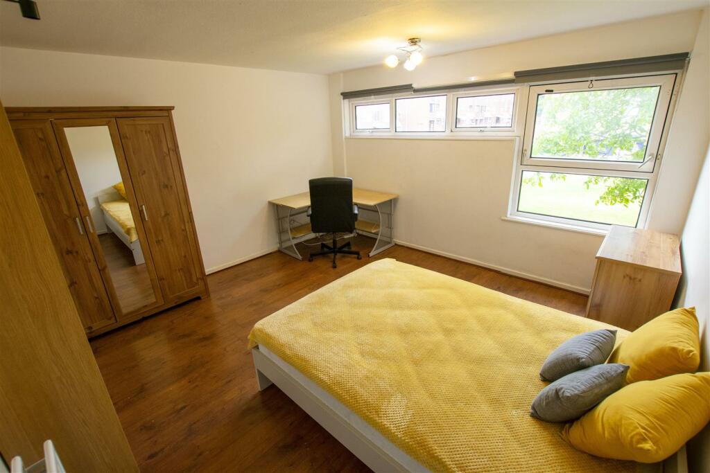 Additional property image - Shepherds Gardens, Birmingham