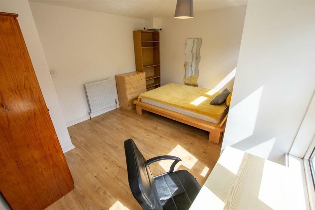 Additional property image - Shepherds Gardens, Birmingham