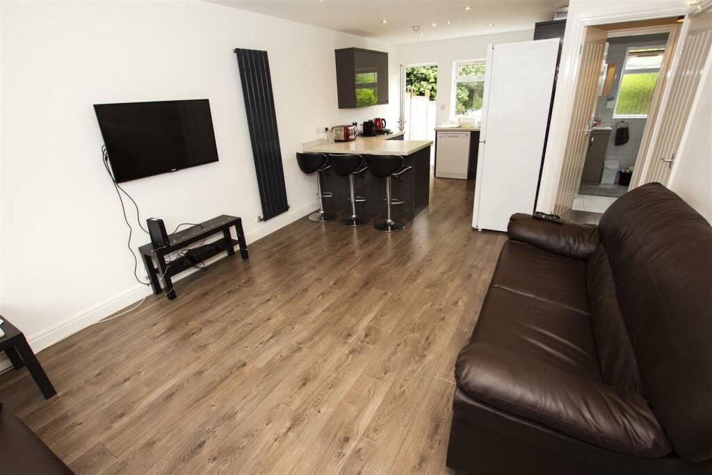 Additional property image - Poole Crescent, Birmingham