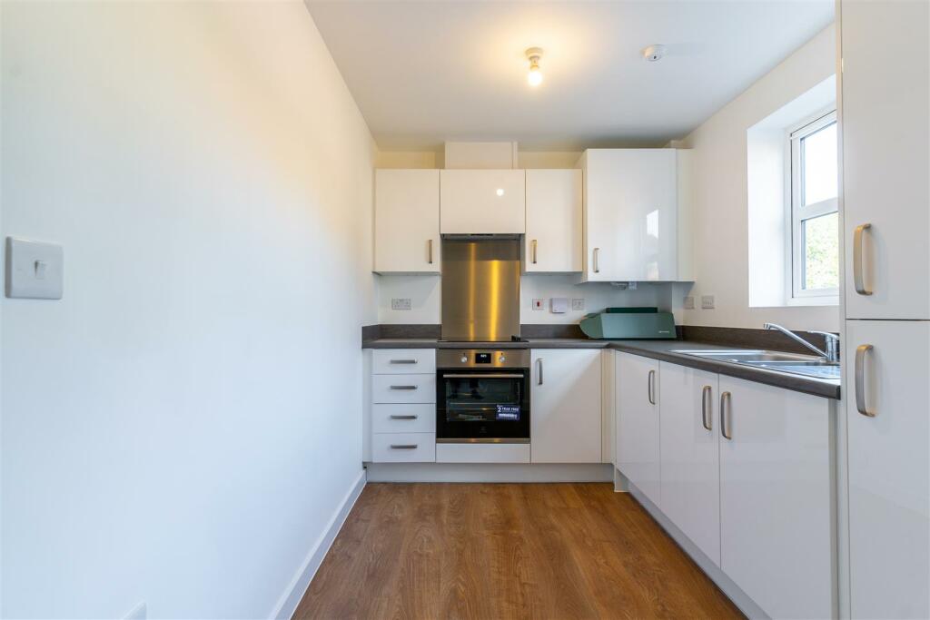 Additional property image - Heroes Drive, Birmingham