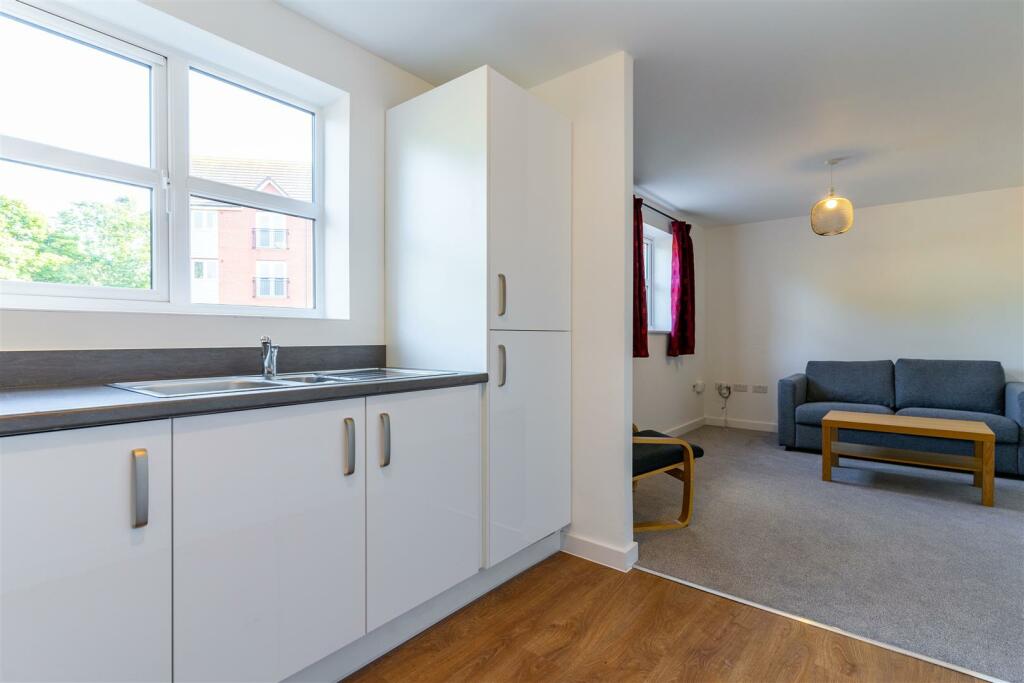 Additional property image - Heroes Drive, Birmingham