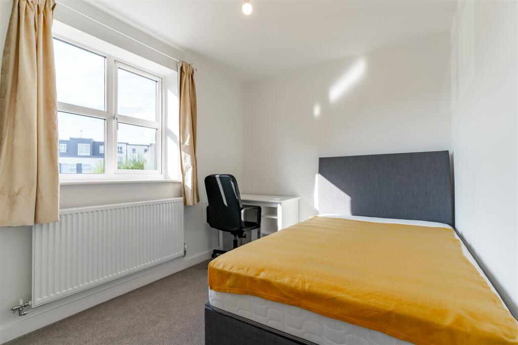 Additional property image - Heroes Drive, Birmingham