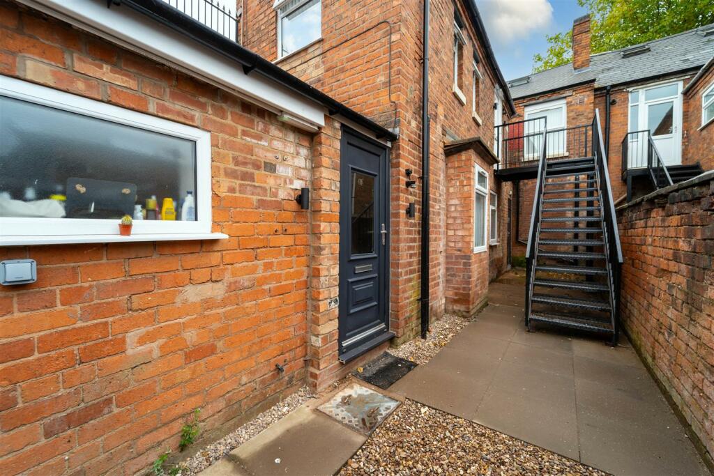 Additional property image - Oak Tree Lane, Selly Oak, Birmingham