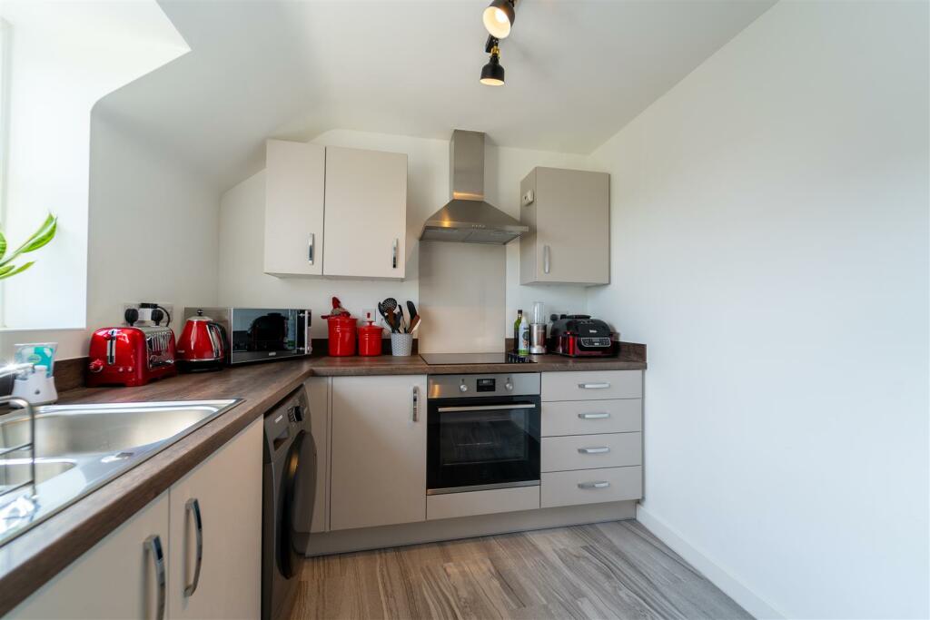 Additional property image - Heroes Drive, Birmingham
