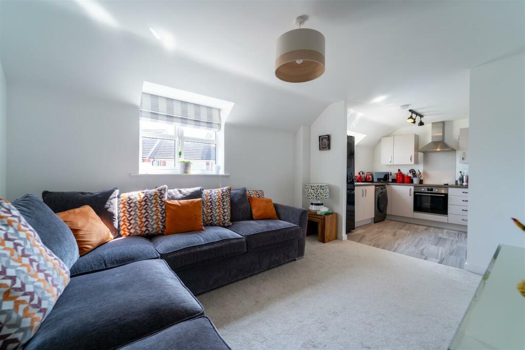 Additional property image - Heroes Drive, Birmingham