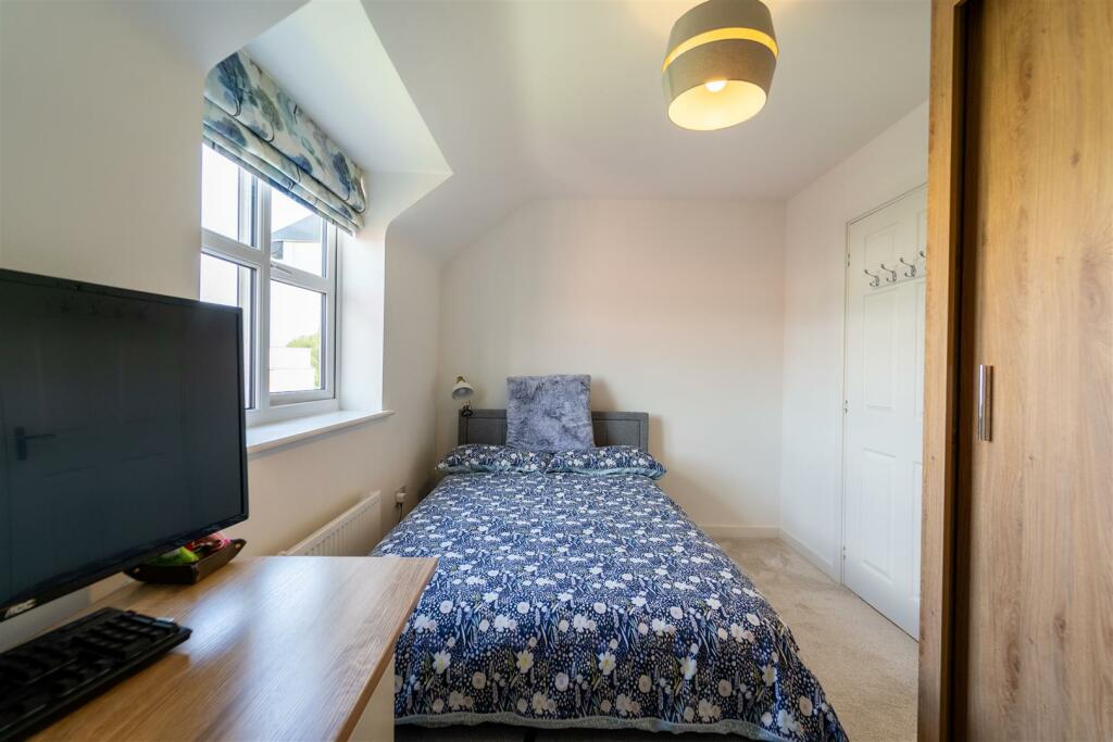 Additional property image - Heroes Drive, Birmingham