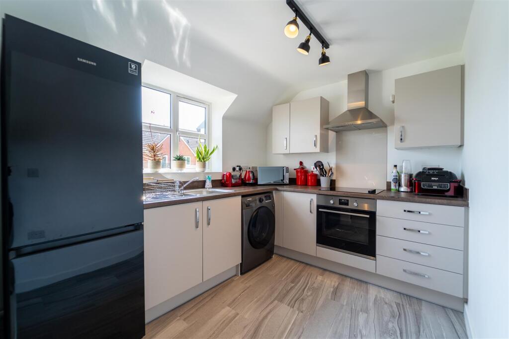 Additional property image - Heroes Drive, Birmingham