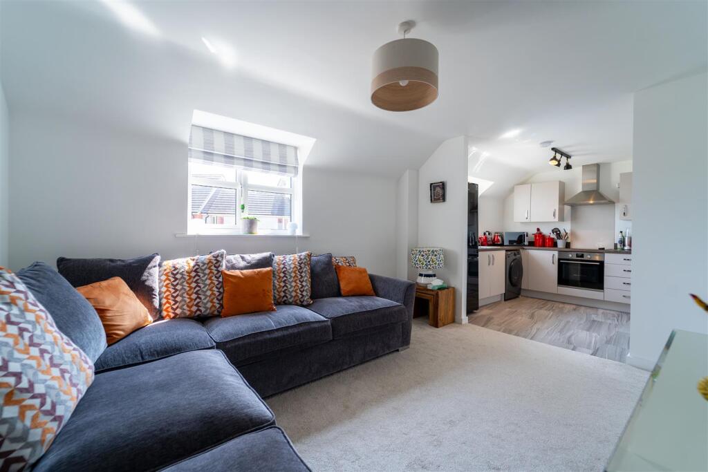 Additional property image - Heroes Drive, Birmingham