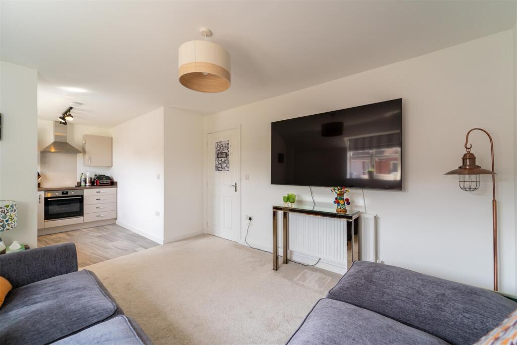 Additional property image - Heroes Drive, Birmingham