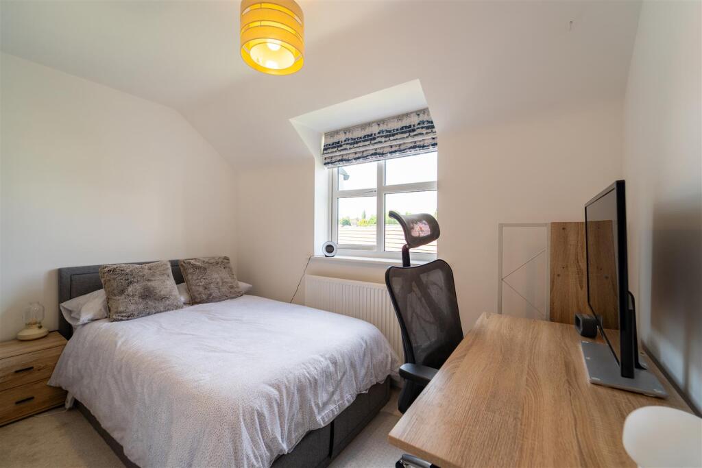 Additional property image - Heroes Drive, Birmingham