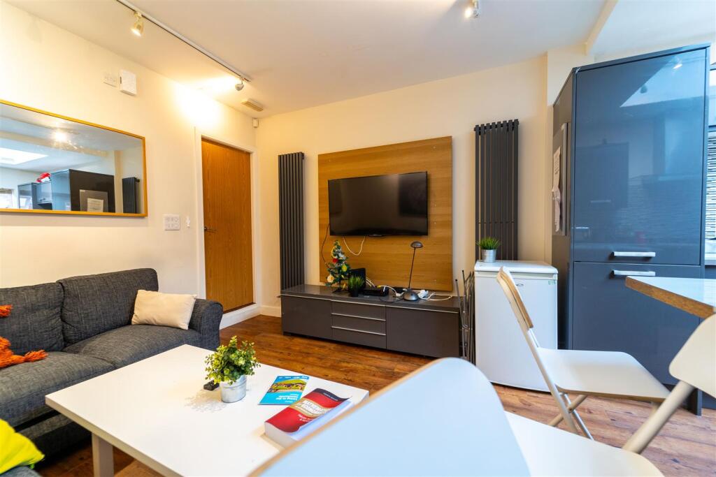 Additional property image - Dartmouth Road, Birmingham