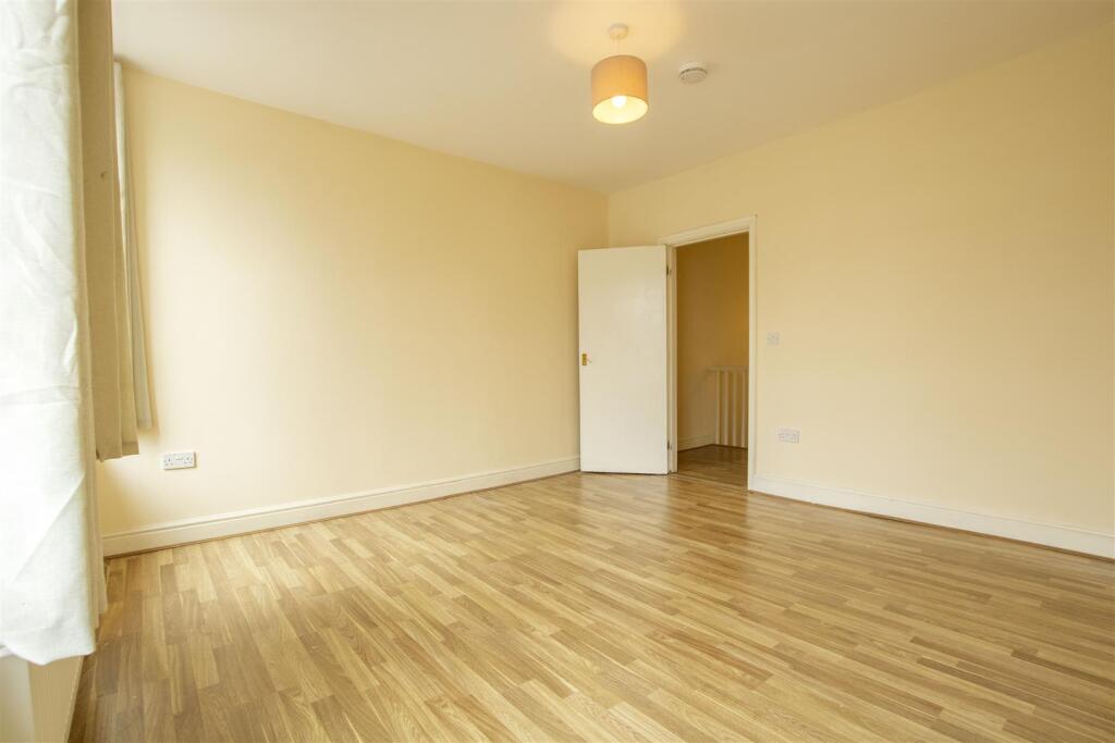 Additional property image - Oak Tree Lane, Selly Oak, Birmingham