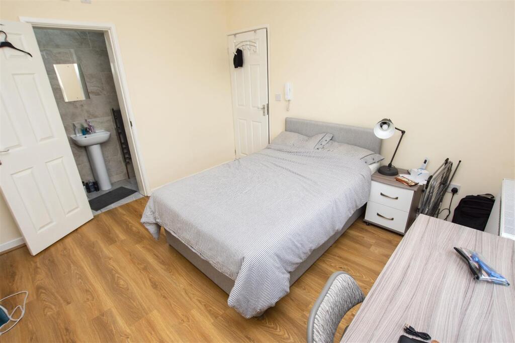 Additional property image - Katie Road, Birmingham