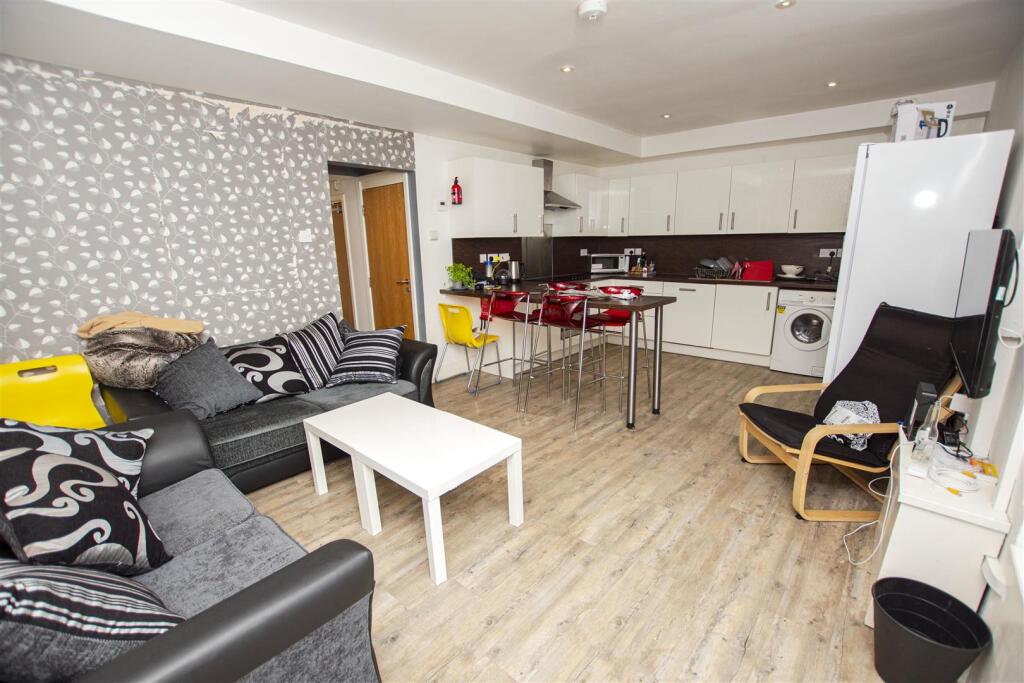 Main image of property: Harrow Road, Birmingham, West Midlands, B29