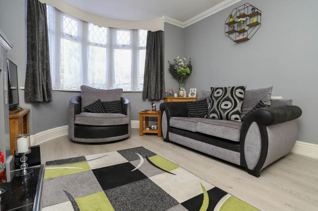 Additional property image - Feldon Lane, Halesowen, B62 9DS