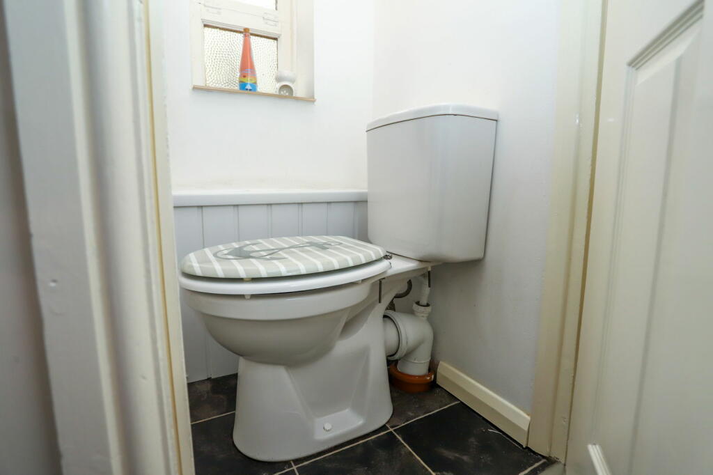 Additional property image - Feldon Lane, Halesowen, B62 9DS