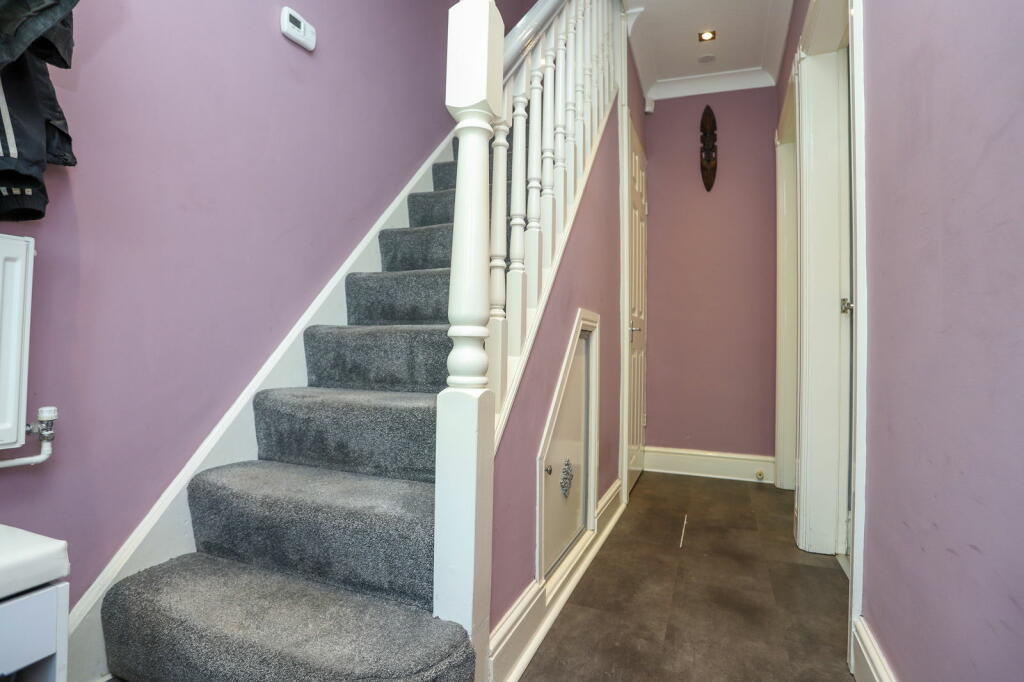 Additional property image - Feldon Lane, Halesowen, B62 9DS