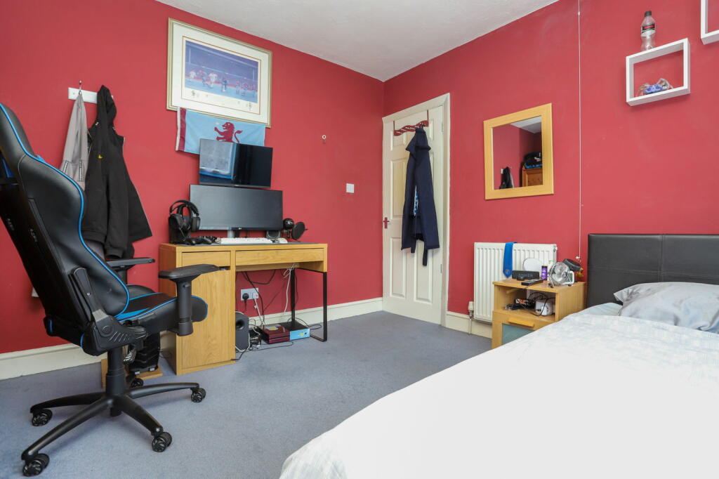 Additional property image - Feldon Lane, Halesowen, B62 9DS
