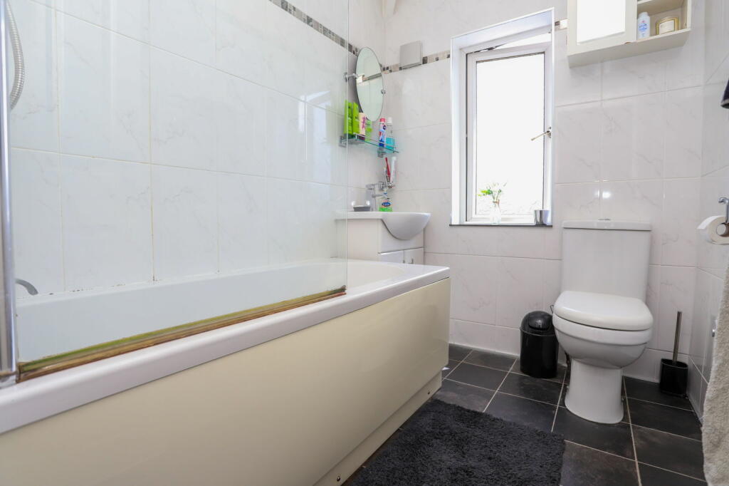 Additional property image - Feldon Lane, Halesowen, B62 9DS